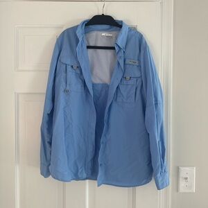 Women Columbia fishing shirt